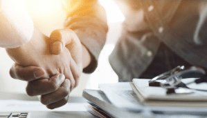 Cómo-funciona-una-afianzadora-y-cuáles-son-sus-principales-objetivos-1024x700